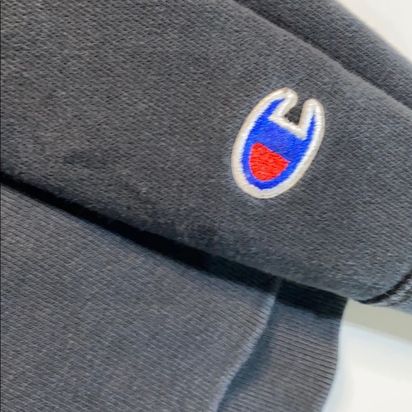 Champion hoodie - Picture 3 of 4